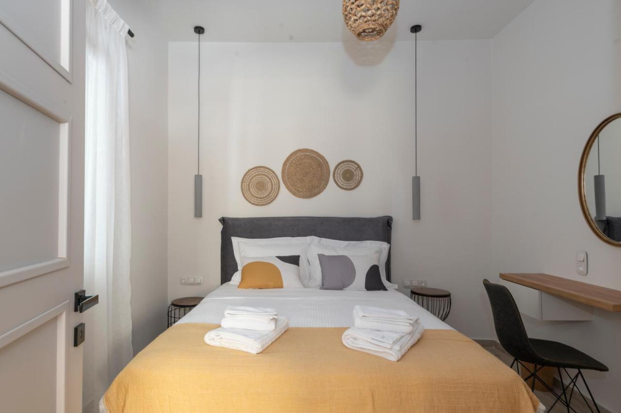 Camara Luxury Apartments Pylos Exterior photo
