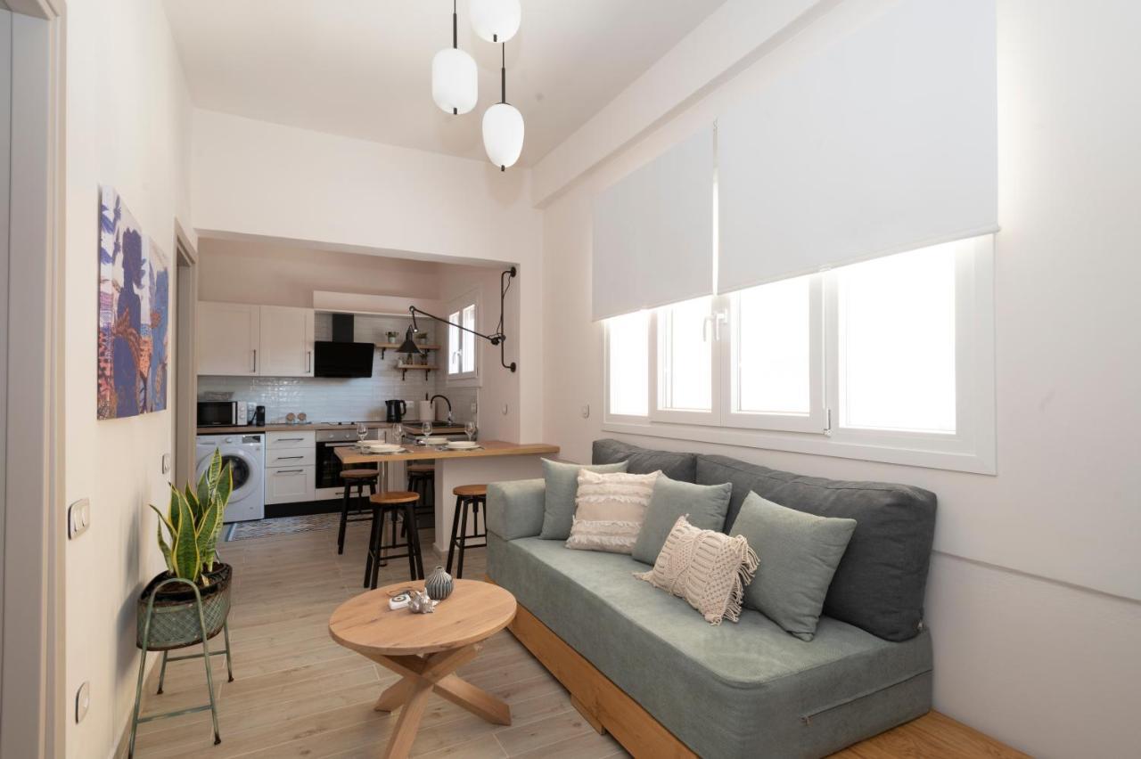 Camara Luxury Apartments Pylos Exterior photo